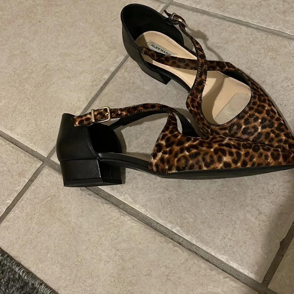 Alex Marie flats size 8